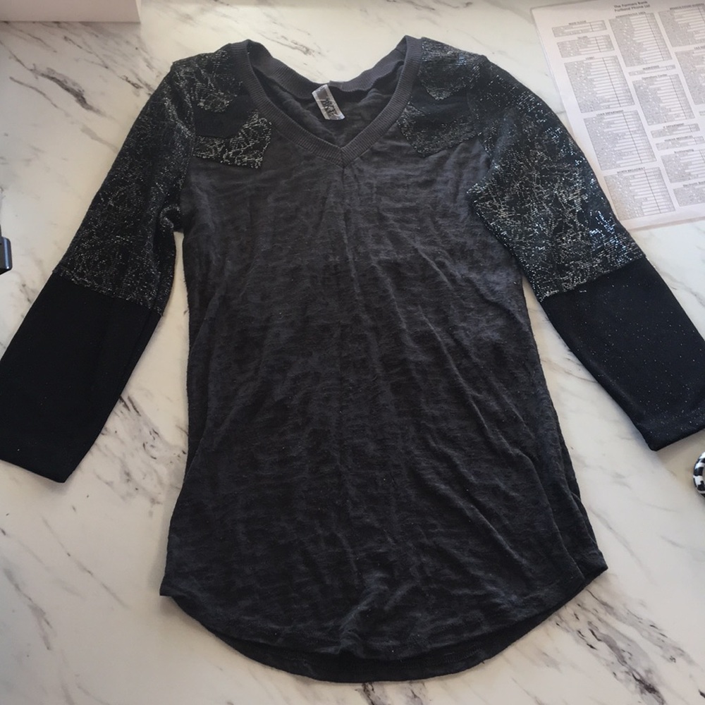 buckle long sleeve